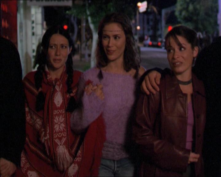 Charmed-Online-dot-210HeartbreakCity0198.jpg Charmed-Online-dot-210HeartbreakCity0198.jpg