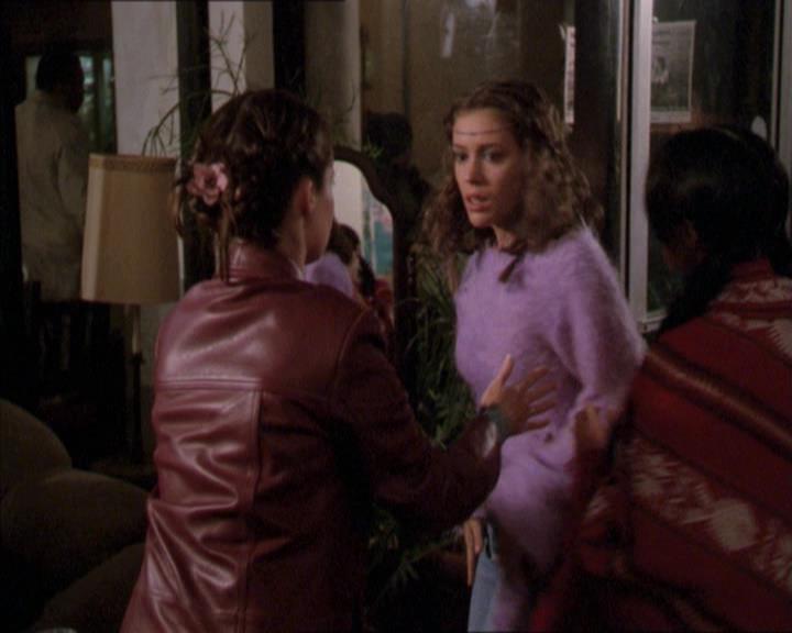 Charmed-Online-dot-210HeartbreakCity0289.jpg Charmed-Online-dot-210HeartbreakCity0289.jpg