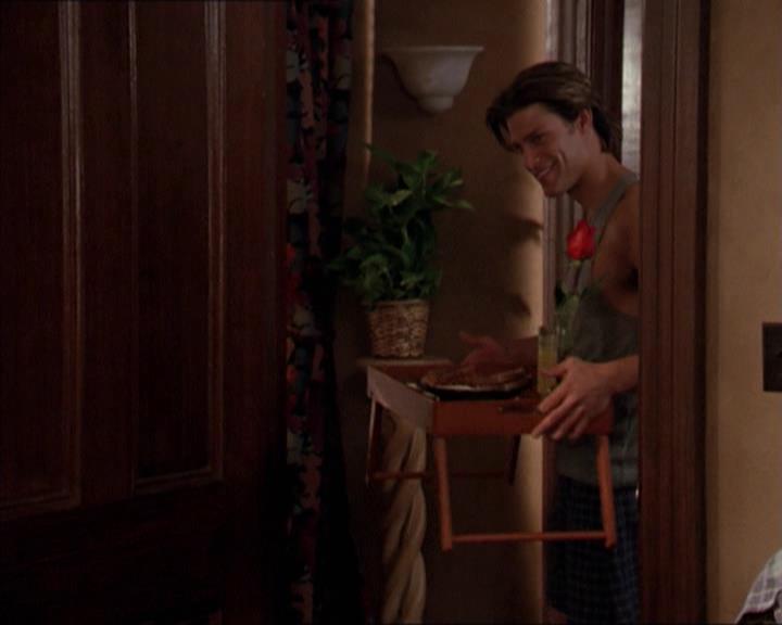 Charmed-Online-dot-210HeartbreakCity0472.jpg Charmed-Online-dot-210HeartbreakCity0472.jpg