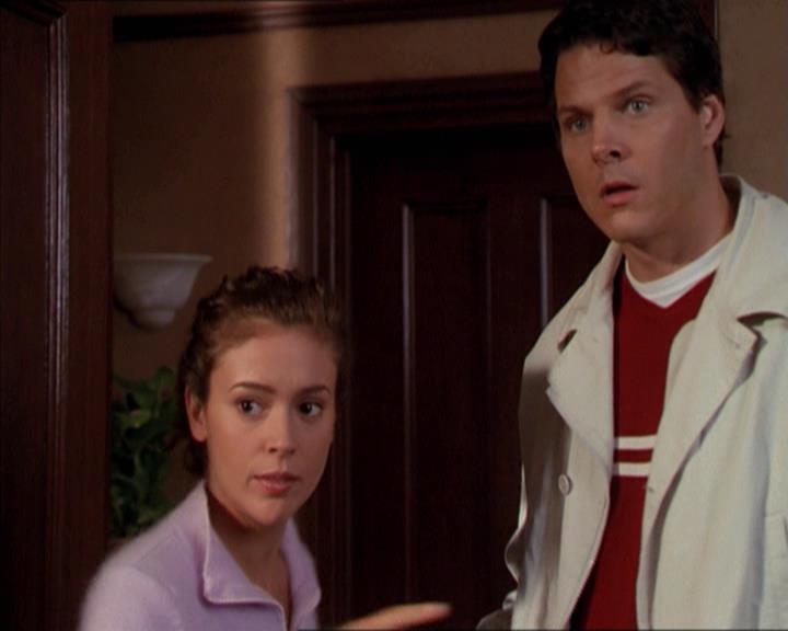 Charmed-Online-dot-210HeartbreakCity0548.jpg Charmed-Online-dot-210HeartbreakCity0548.jpg