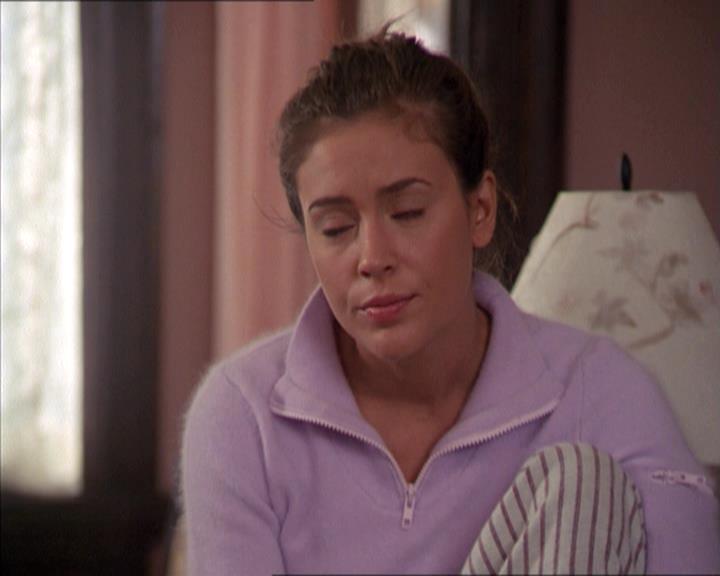 Charmed-Online-dot-210HeartbreakCity0708.jpg
