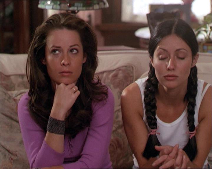 Charmed-Online-dot-210HeartbreakCity0722.jpg Charmed-Online-dot-210HeartbreakCity0722.jpg