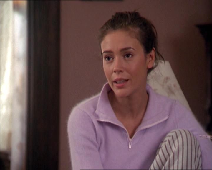 Charmed-Online-dot-210HeartbreakCity0724.jpg Charmed-Online-dot-210HeartbreakCity0724.jpg