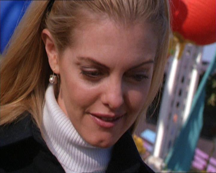 Charmed-Online-dot-210HeartbreakCity0766.jpg Charmed-Online-dot-210HeartbreakCity0766.jpg