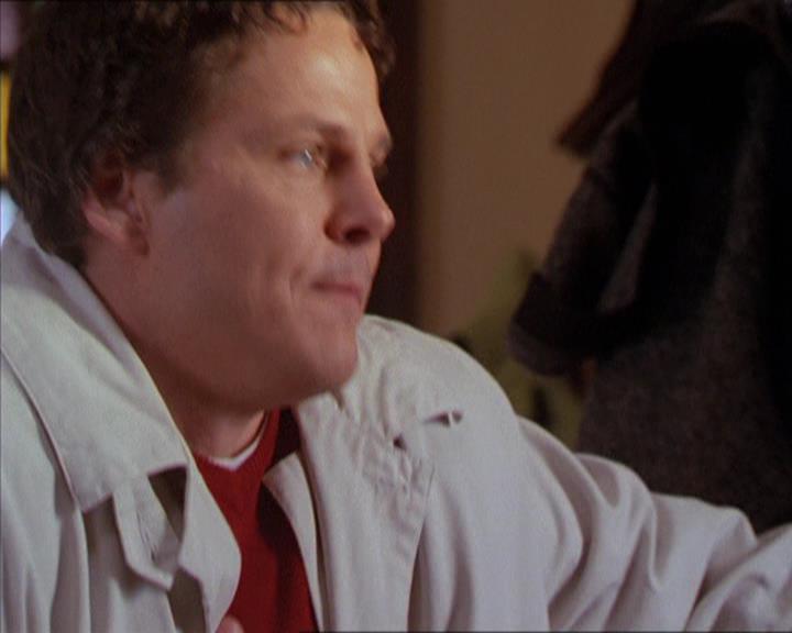 Charmed-Online-dot-210HeartbreakCity0803.jpg Charmed-Online-dot-210HeartbreakCity0803.jpg