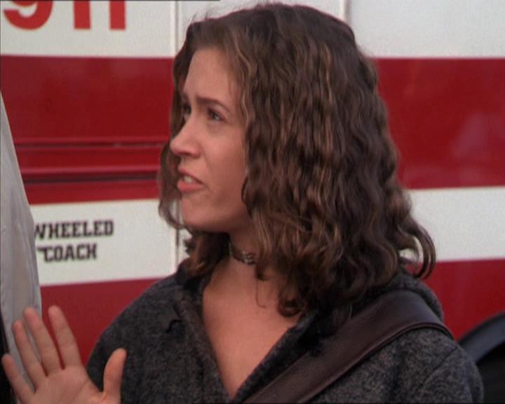 Charmed-Online-dot-210HeartbreakCity0867.jpg Charmed-Online-dot-210HeartbreakCity0867.jpg