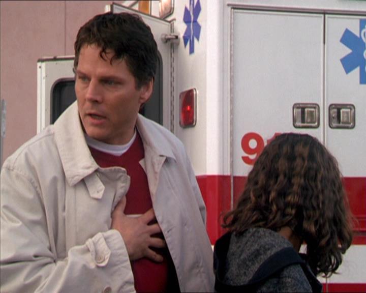 Charmed-Online-dot-210HeartbreakCity0870.jpg Charmed-Online-dot-210HeartbreakCity0870.jpg