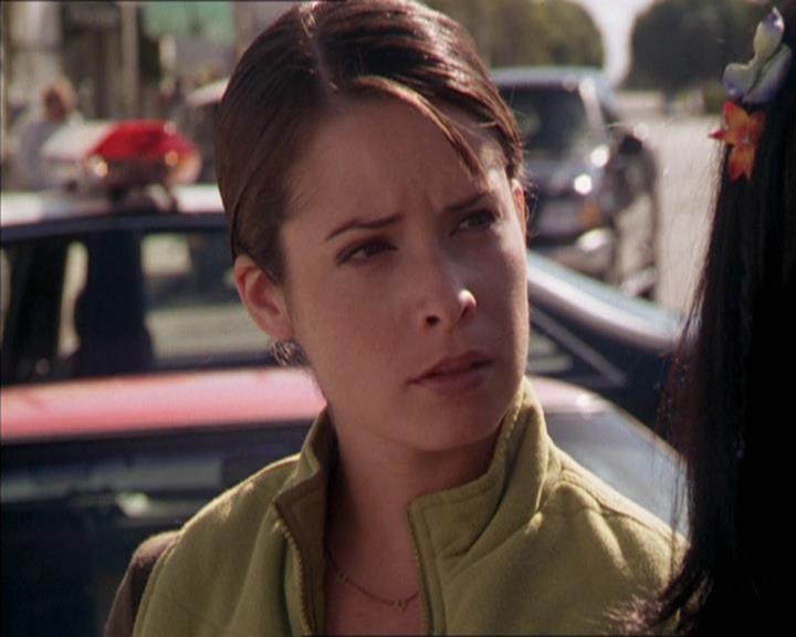 Charmed-Online-dot-210HeartbreakCity0874.jpg Charmed-Online-dot-210HeartbreakCity0874.jpg