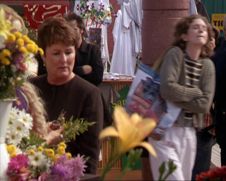 Charmed-Online-dot-210HeartbreakCity0883.jpg Charmed-Online-dot-210HeartbreakCity0883.jpg