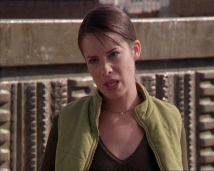 Charmed-Online-dot-210HeartbreakCity0941.jpg Charmed-Online-dot-210HeartbreakCity0941.jpg