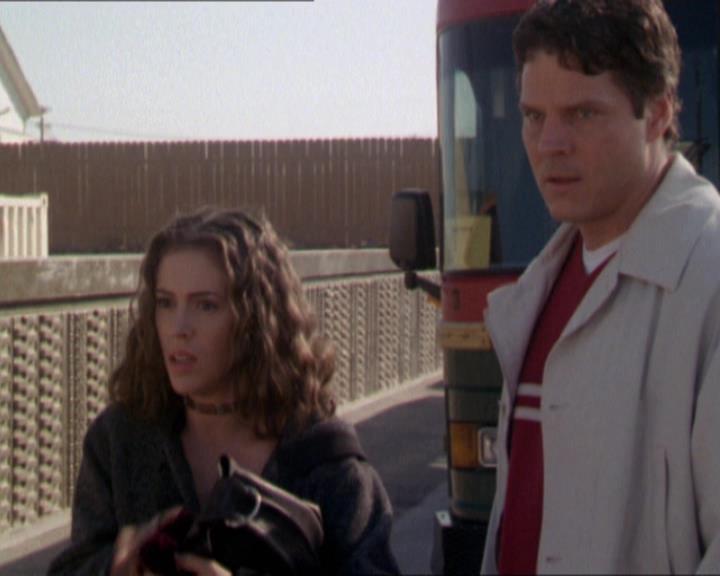 Charmed-Online-dot-210HeartbreakCity0943.jpg Charmed-Online-dot-210HeartbreakCity0943.jpg