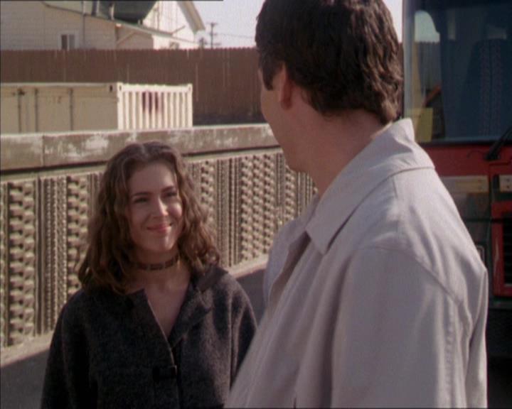 Charmed-Online-dot-210HeartbreakCity0975.jpg Charmed-Online-dot-210HeartbreakCity0975.jpg