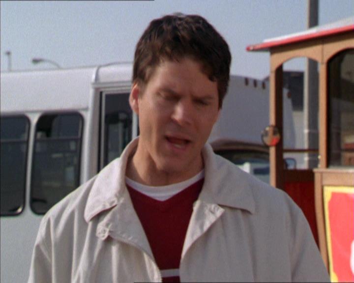 Charmed-Online-dot-210HeartbreakCity0986.jpg Charmed-Online-dot-210HeartbreakCity0986.jpg