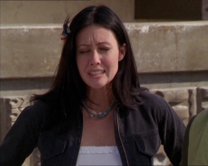 Charmed-Online-dot-210HeartbreakCity0991.jpg Charmed-Online-dot-210HeartbreakCity0991.jpg