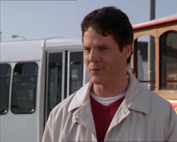 Charmed-Online-dot-210HeartbreakCity0996.jpg Charmed-Online-dot-210HeartbreakCity0996.jpg