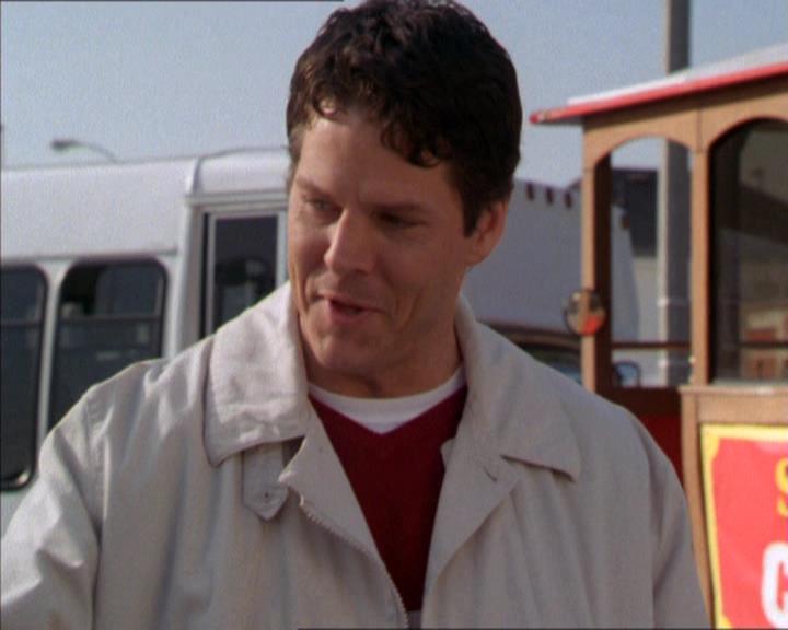 Charmed-Online-dot-210HeartbreakCity1000.jpg Charmed-Online-dot-210HeartbreakCity1000.jpg