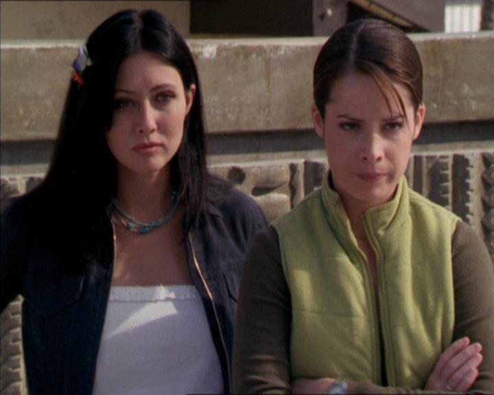 Charmed-Online-dot-210HeartbreakCity1007.jpg Charmed-Online-dot-210HeartbreakCity1007.jpg