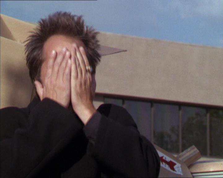 Charmed-Online-dot-210HeartbreakCity1032.jpg Charmed-Online-dot-210HeartbreakCity1032.jpg