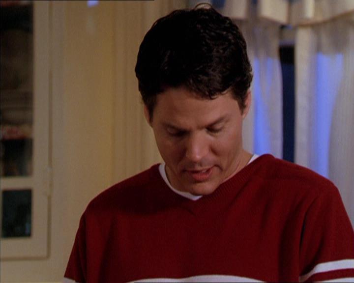 Charmed-Online-dot-210HeartbreakCity1108.jpg Charmed-Online-dot-210HeartbreakCity1108.jpg