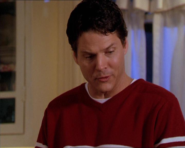 Charmed-Online-dot-210HeartbreakCity1111.jpg Charmed-Online-dot-210HeartbreakCity1111.jpg