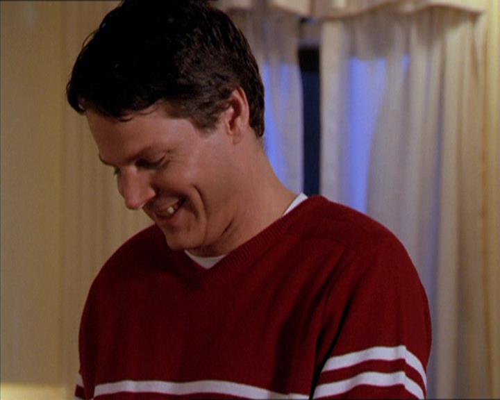 Charmed-Online-dot-210HeartbreakCity1132.jpg Charmed-Online-dot-210HeartbreakCity1132.jpg