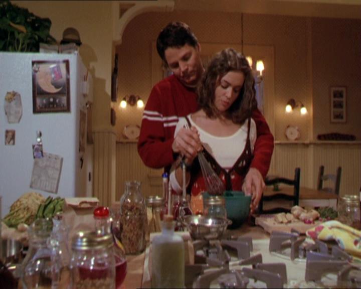 Charmed-Online-dot-210HeartbreakCity1150.jpg Charmed-Online-dot-210HeartbreakCity1150.jpg