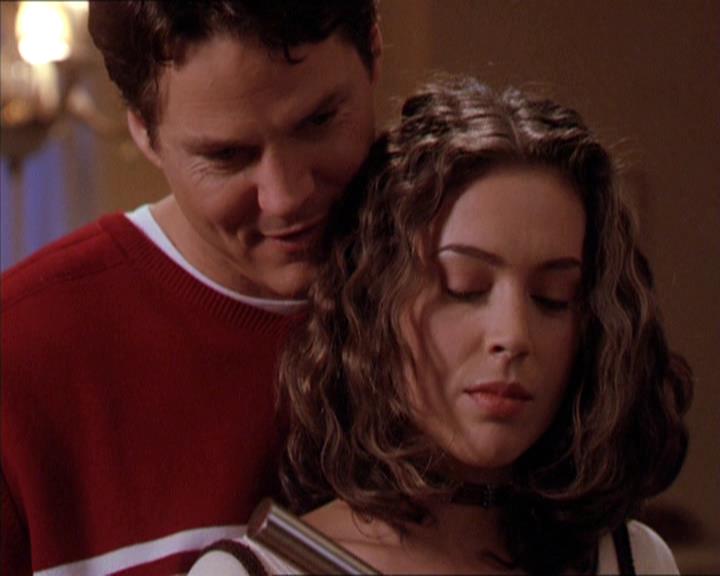 Charmed-Online-dot-210HeartbreakCity1196.jpg Charmed-Online-dot-210HeartbreakCity1196.jpg