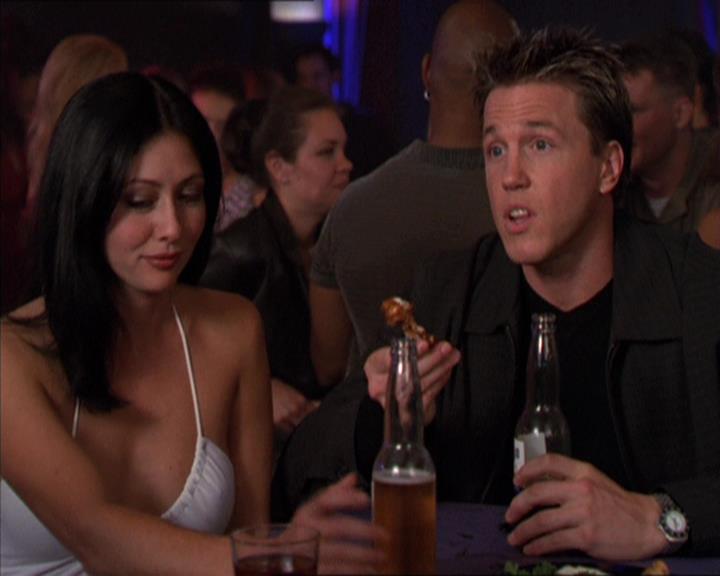 Charmed-Online-dot-210HeartbreakCity1269.jpg Charmed-Online-dot-210HeartbreakCity1269.jpg