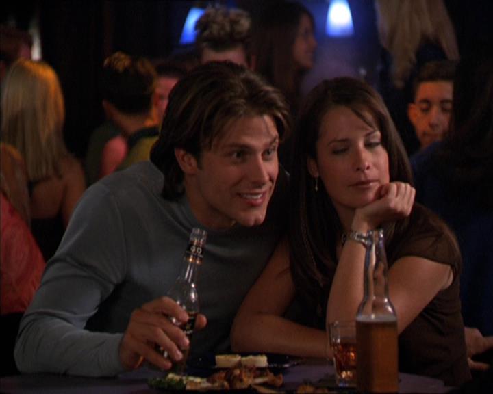 Charmed-Online-dot-210HeartbreakCity1272.jpg Charmed-Online-dot-210HeartbreakCity1272.jpg