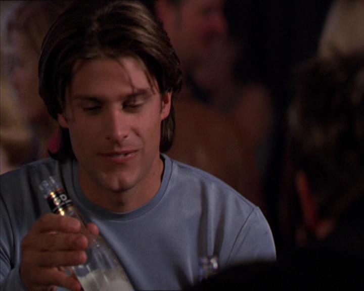 Charmed-Online-dot-210HeartbreakCity1448.jpg Charmed-Online-dot-210HeartbreakCity1448.jpg