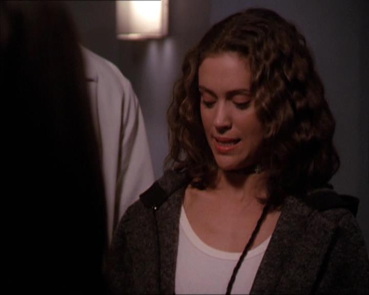 Charmed-Online-dot-210HeartbreakCity1483.jpg Charmed-Online-dot-210HeartbreakCity1483.jpg