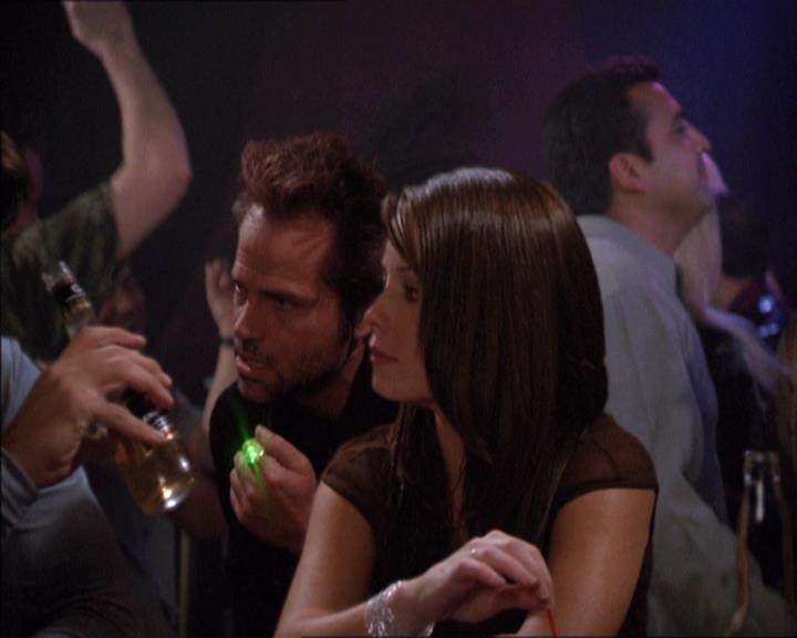 Charmed-Online-dot-210HeartbreakCity1522.jpg Charmed-Online-dot-210HeartbreakCity1522.jpg