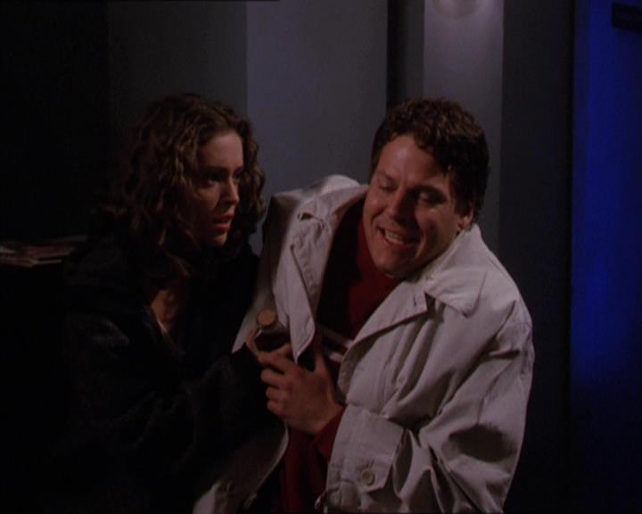 Charmed-Online-dot-210HeartbreakCity1571.jpg Charmed-Online-dot-210HeartbreakCity1571.jpg