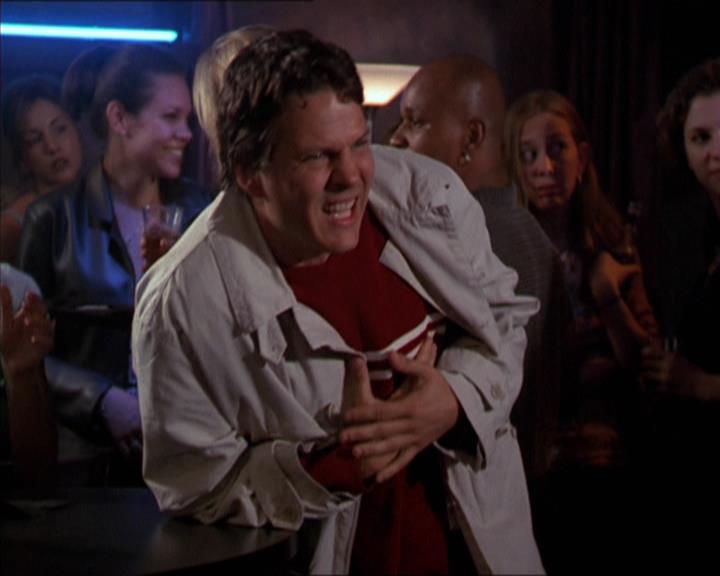 Charmed-Online-dot-210HeartbreakCity1611.jpg Charmed-Online-dot-210HeartbreakCity1611.jpg