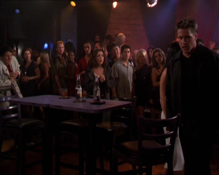 Charmed-Online-dot-210HeartbreakCity1616.jpg Charmed-Online-dot-210HeartbreakCity1616.jpg