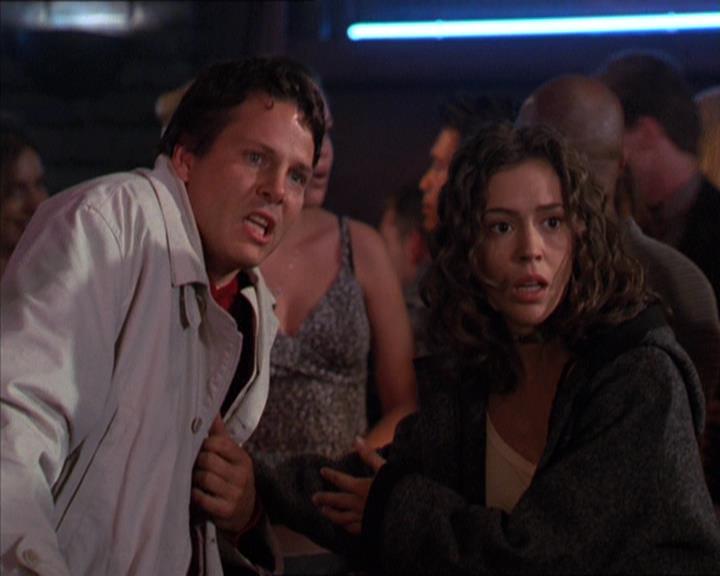 Charmed-Online-dot-210HeartbreakCity1636.jpg Charmed-Online-dot-210HeartbreakCity1636.jpg