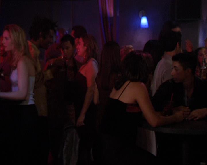 Charmed-Online-dot-210HeartbreakCity1651.jpg Charmed-Online-dot-210HeartbreakCity1651.jpg