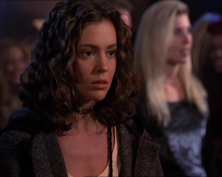 Charmed-Online-dot-210HeartbreakCity1652.jpg Charmed-Online-dot-210HeartbreakCity1652.jpg