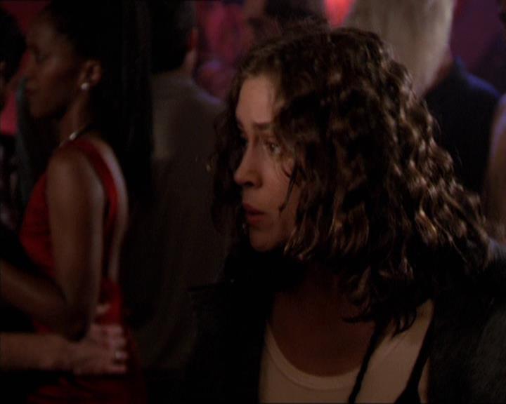 Charmed-Online-dot-210HeartbreakCity1657.jpg Charmed-Online-dot-210HeartbreakCity1657.jpg