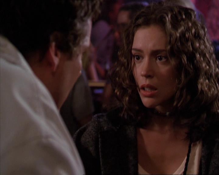 Charmed-Online-dot-210HeartbreakCity1664.jpg Charmed-Online-dot-210HeartbreakCity1664.jpg