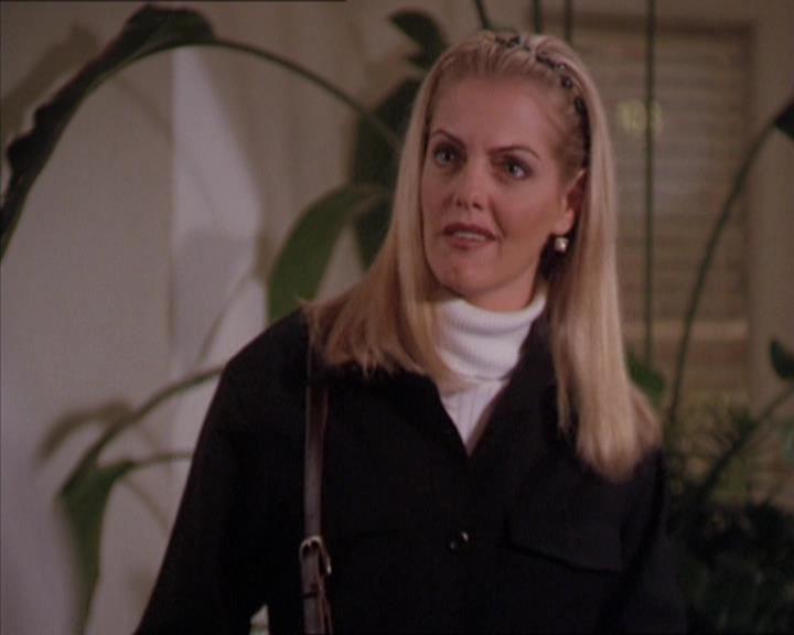 Charmed-Online-dot-210HeartbreakCity1772.jpg Charmed-Online-dot-210HeartbreakCity1772.jpg