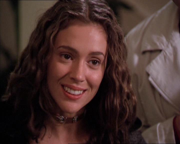 Charmed-Online-dot-210HeartbreakCity1819.jpg Charmed-Online-dot-210HeartbreakCity1819.jpg