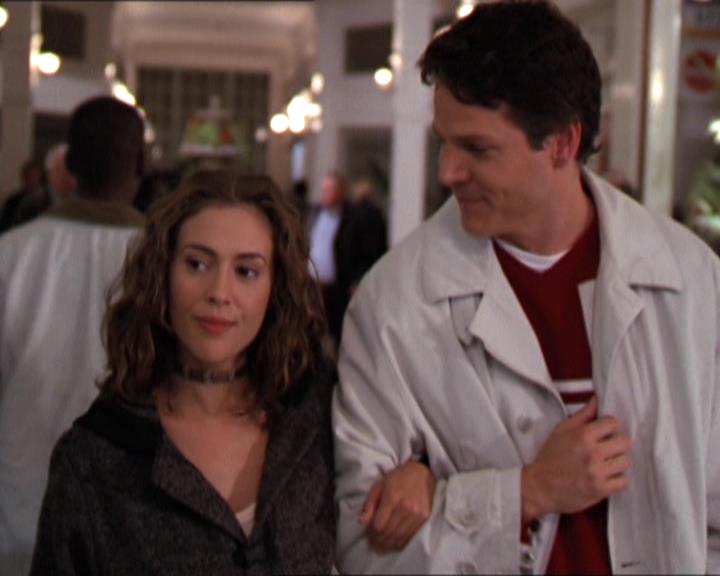 Charmed-Online-dot-210HeartbreakCity1882.jpg Charmed-Online-dot-210HeartbreakCity1882.jpg