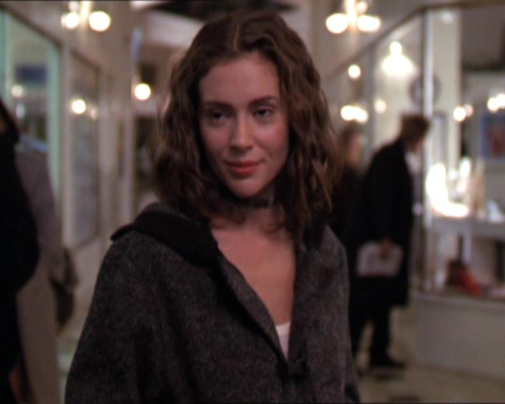 Charmed-Online-dot-210HeartbreakCity1902.jpg Charmed-Online-dot-210HeartbreakCity1902.jpg