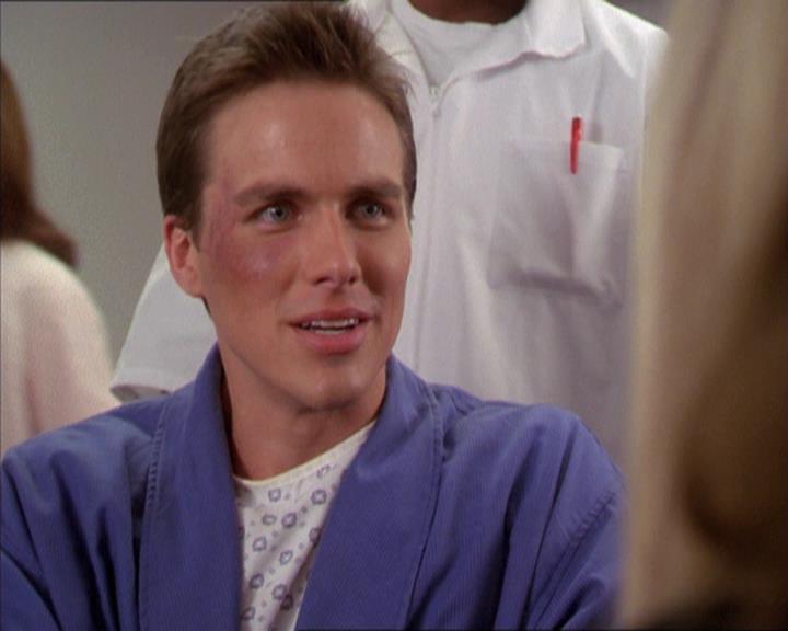 Charmed-Online-dot-210HeartbreakCity1931.jpg Charmed-Online-dot-210HeartbreakCity1931.jpg