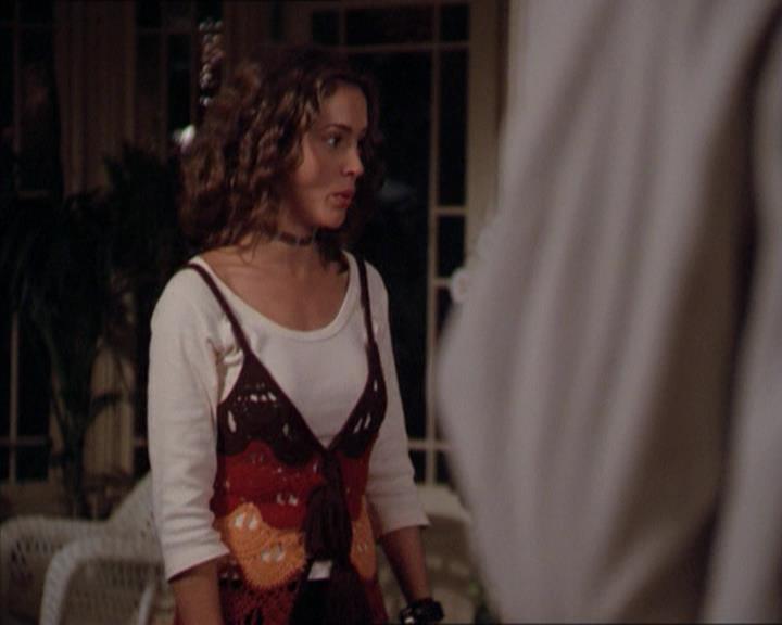 Charmed-Online-dot-210HeartbreakCity2014.jpg Charmed-Online-dot-210HeartbreakCity2014.jpg