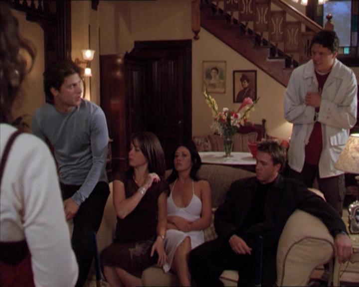 Charmed-Online-dot-210HeartbreakCity2020.jpg Charmed-Online-dot-210HeartbreakCity2020.jpg