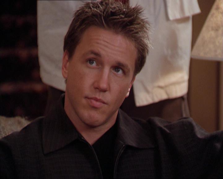 Charmed-Online-dot-210HeartbreakCity2027.jpg Charmed-Online-dot-210HeartbreakCity2027.jpg