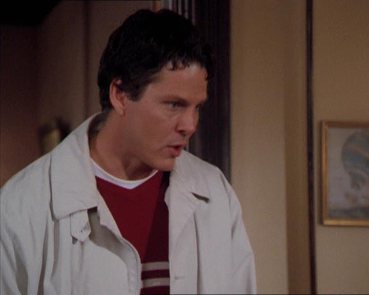 Charmed-Online-dot-210HeartbreakCity2050.jpg Charmed-Online-dot-210HeartbreakCity2050.jpg