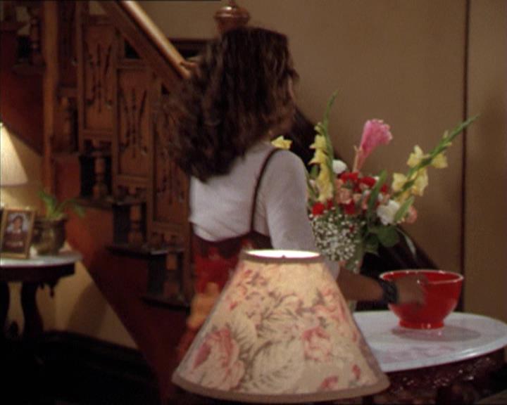 Charmed-Online-dot-210HeartbreakCity2175.jpg Charmed-Online-dot-210HeartbreakCity2175.jpg